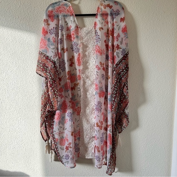 Time and Tru Sheer Kimono Shawl Mixed Floral Print Women One Size - Picture 8 of 10